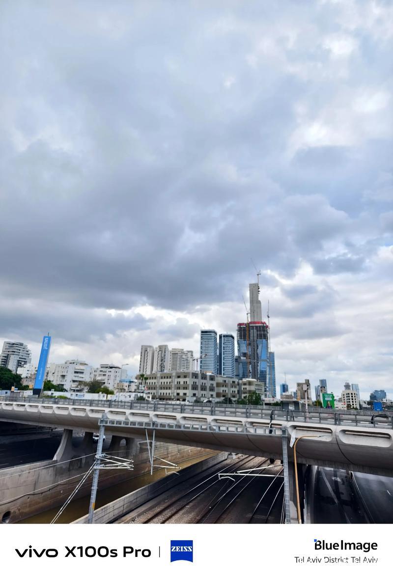 每体：阿劳霍现身特拉维夫，以色列之行开启休闲时光